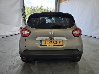 Renault Captur 1.2 TCe Dynamique picture 6