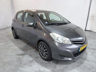 škoda osobní automobily Toyota Yaris 1.3 VVT-i Now 2014/5
