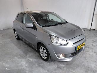 uszkodzony samochody osobowe Mitsubishi Space-star 1.0 Bright 2015/5