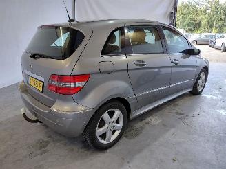 Mercedes B-klasse B 200 Automaat picture 7