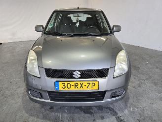 Suzuki Swift 1.3 GLS picture 2