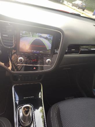 Mitsubishi Outlander 2.4 PHEV Intense+ picture 18