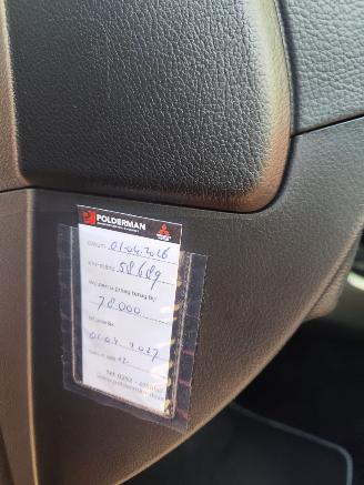 Mitsubishi Outlander 2.4 PHEV Intense+ picture 19