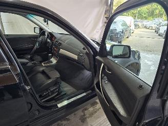 BMW X3 3.0D picture 11