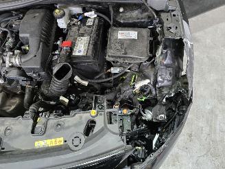 Opel Corsa 1.2 GS picture 14