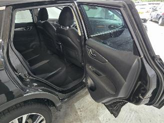 Nissan Qashqai 1.2 N-Connecta picture 17