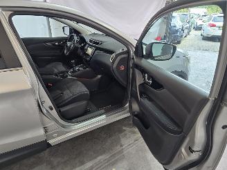 Nissan Qashqai 1.2 Connect Edition picture 16