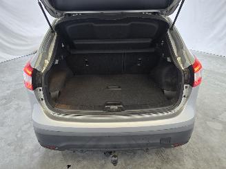 Nissan Qashqai 1.2 Connect Edition picture 18