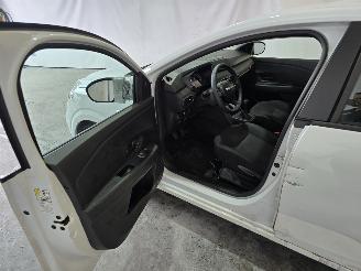 Dacia Sandero 1.0 TCe 100 ECO-G Essential picture 21
