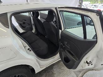 Dacia Sandero 1.0 TCe 100 ECO-G Essential picture 17