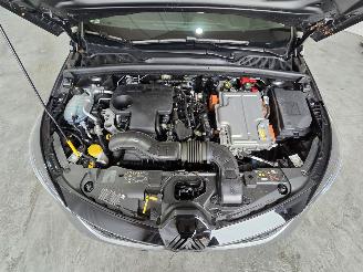 Renault Clio E-TECH HYBRID picture 15
