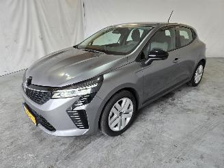 Renault Clio E-TECH HYBRID picture 3