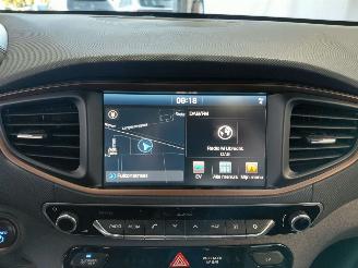 Hyundai Ioniq Premium EV picture 12