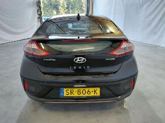 Hyundai Ioniq Premium EV picture 6