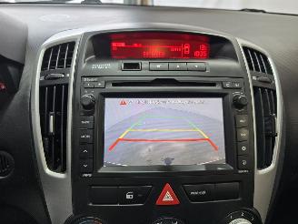 Kia Cee d 1.4 CVVT Navigator Plus Pack picture 31