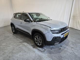 Damaged car Jeep Avenger Longitude 54 kWh 2025/6