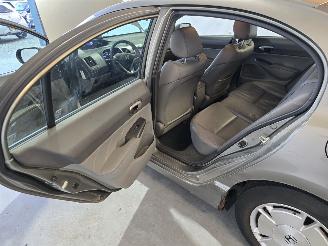 Honda Civic 4DR HYBRID picture 20