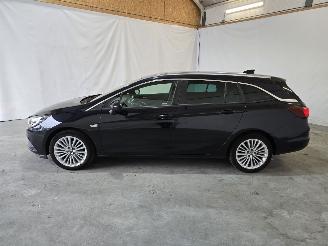 Opel Astra SPORTS TOURER picture 4