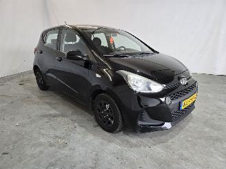 Damaged car Hyundai I-10 1.0i Comfort 2017/11