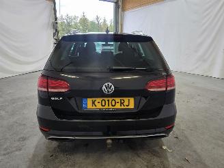 Volkswagen Golf 2.0 TDI HL Bns R picture 6