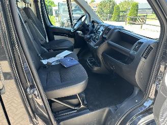 Peugeot Boxer 330 2.0 BlueHDI L1H1 Premium picture 12