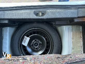 Opel Corsa 1.4-16V Enjoy picture 9