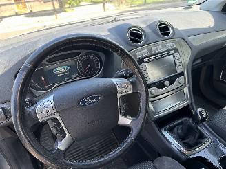 Ford Mondeo 2.0-16V Titanium picture 10