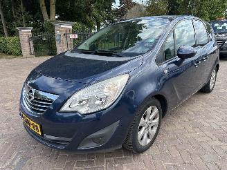 Damaged car Opel Meriva 1.4 Turbo Cosmo 2013/1