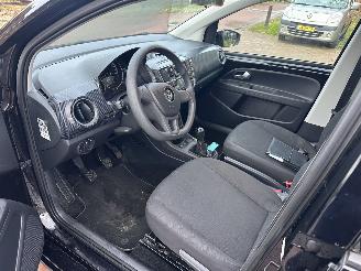 Volkswagen Up! 1.0 BMT MOVE UP! picture 10