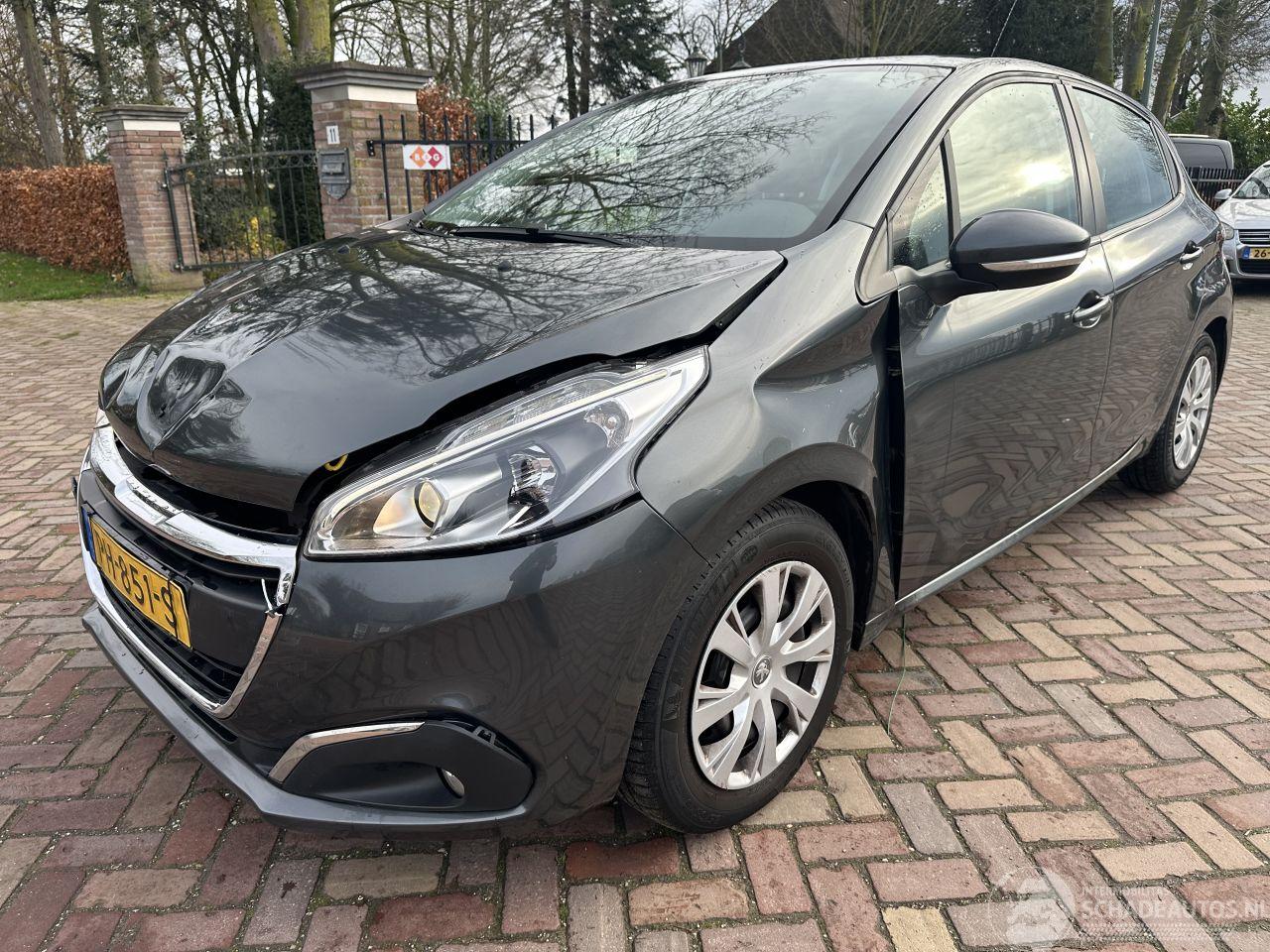 Peugeot 208 1.2 PureT. Blue Lion