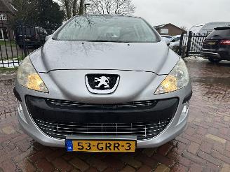 Peugeot 308 1.6 VTi XS picture 3