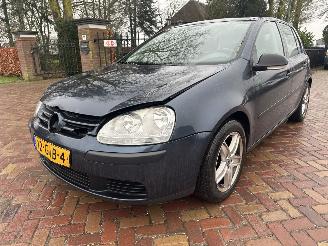 damaged passenger cars Volkswagen Golf 1.4 TSI TRENDLINE 2008/7