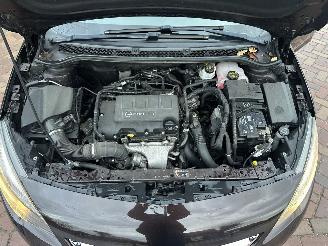 Opel Astra 1.4 Turbo Design Ed. 103 Kw picture 12