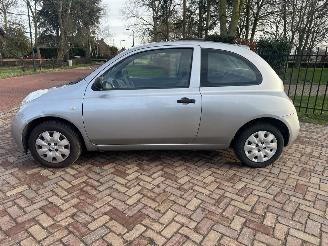 Nissan Micra 1.2 Tekna picture 2