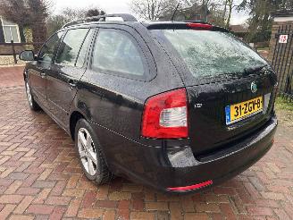 Skoda Octavia 1.6 TDI  DSG Ambition Business Line picture 8