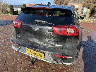 Kia Niro 1.6 GDi Hybrid First Edition picture 9