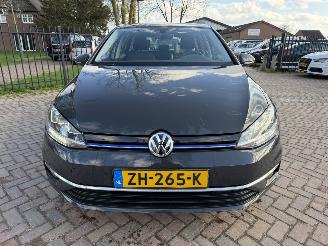 Volkswagen Golf 1.5 TSI DSG Bnsline picture 3