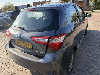 Toyota Yaris 1.5 Hybrid Executive picture 6
