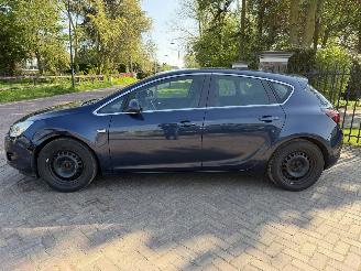 Opel Astra 1.4 Turbo Cosmo picture 2