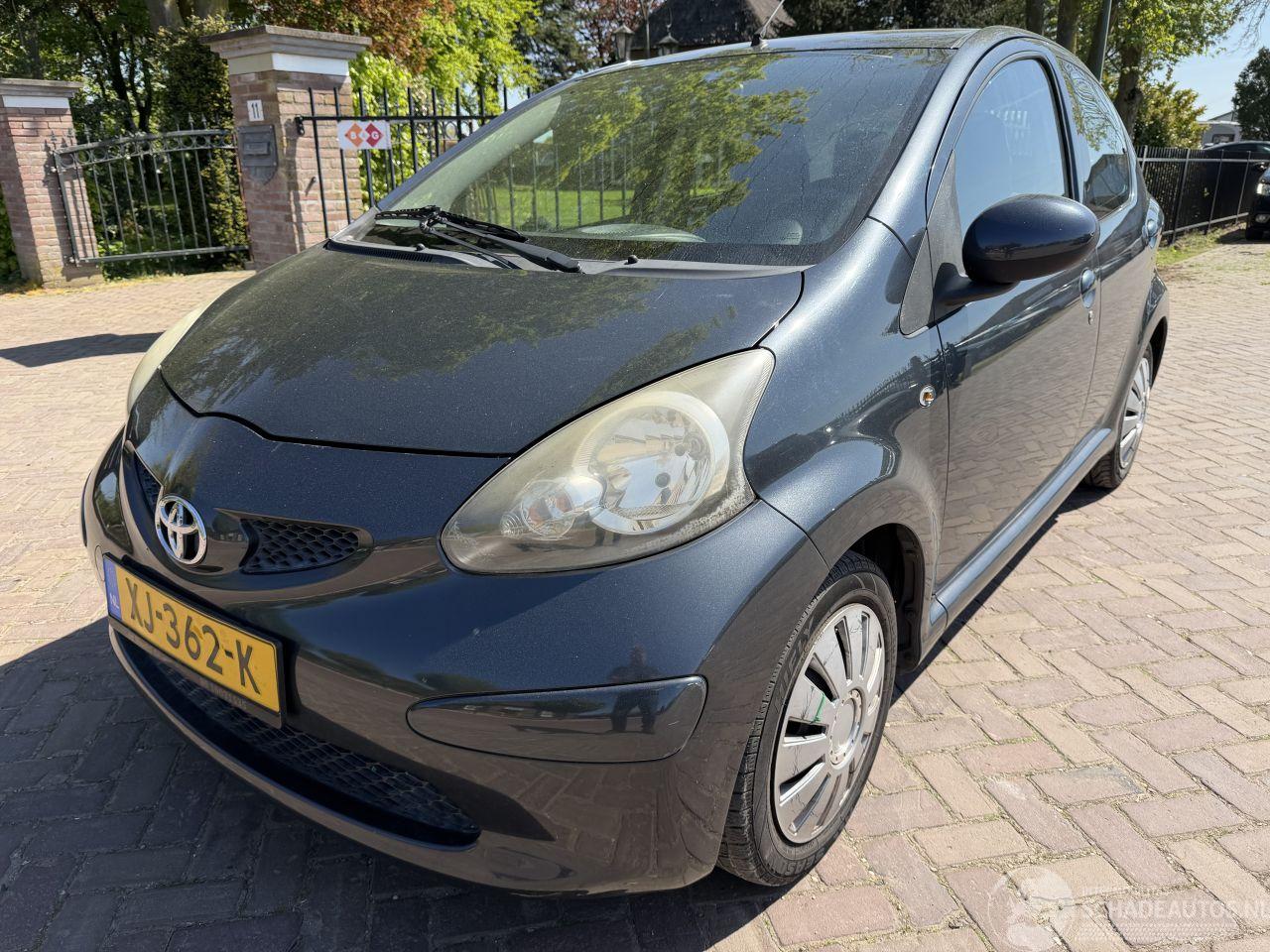 Toyota Aygo 1.0-12V