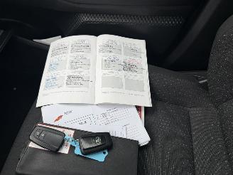 Toyota C-HR 1.8 Hybrid Dynamic picture 13