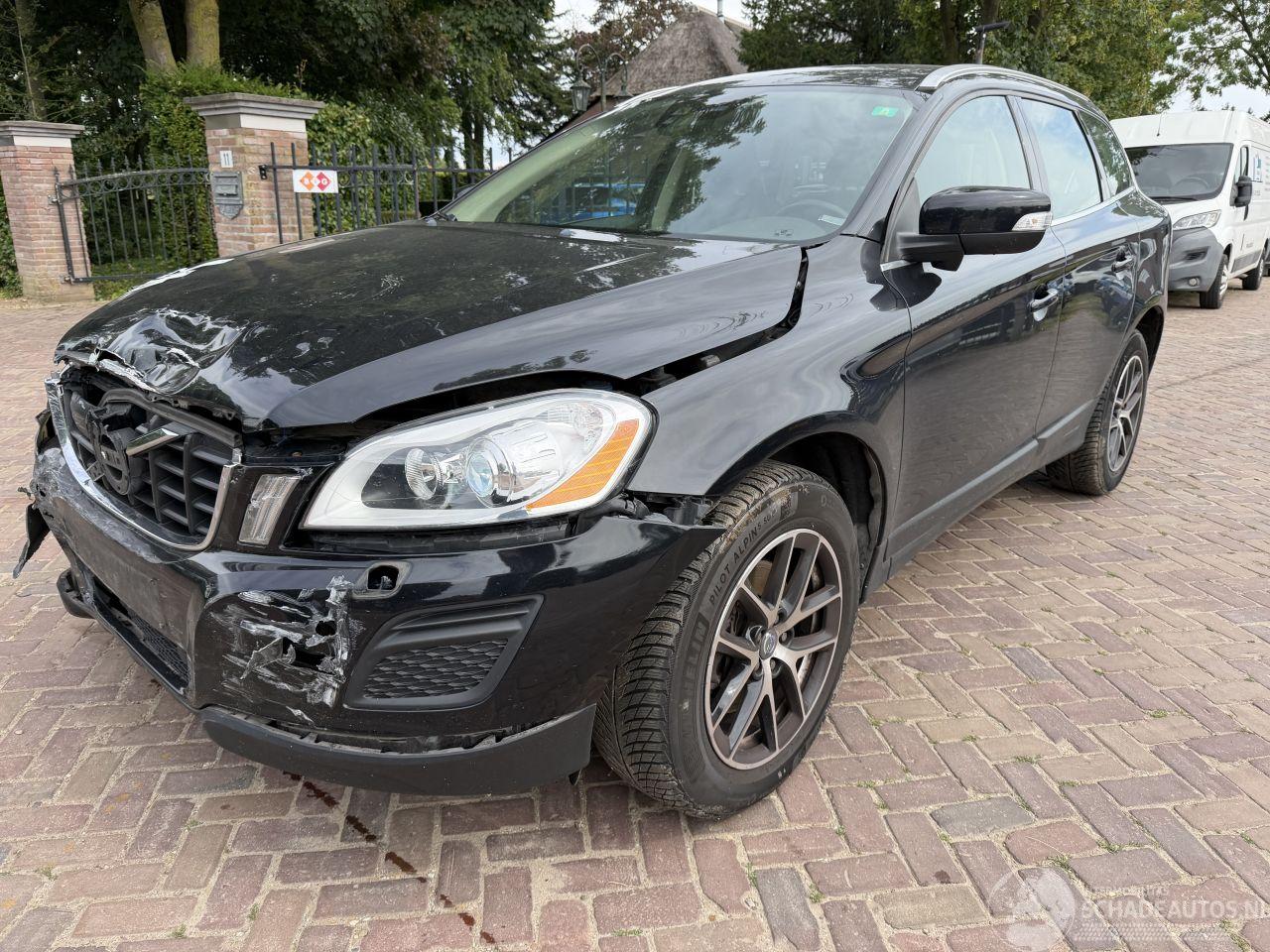 Volvo Xc-60 2.4 D5 AWD Summum 215 pk