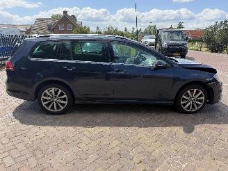 Volkswagen Golf Variant 1.6 TDI Bns Ed. R picture 8
