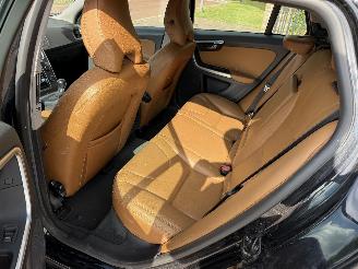 Volvo V-60 2.0 D3 R-Design picture 18