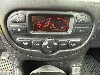 Peugeot 206 1.4 Gentry picture 16