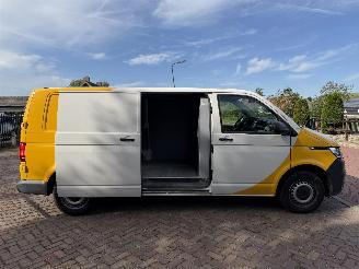 Volkswagen Transporter 2.0 TDI L2H3 32 Comfortline picture 11