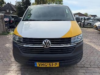 Volkswagen Transporter 2.0 TDI L2H3 32 Comfortline picture 3