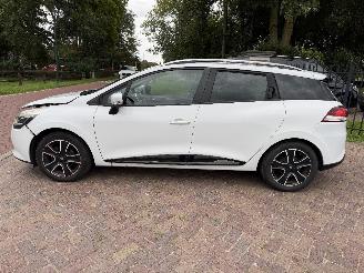 Renault Clio Estate 1.5 dCi ECO Expression picture 2