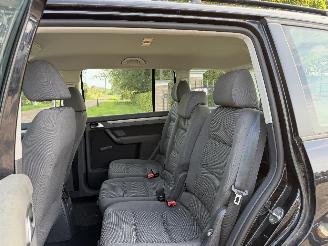 Volkswagen Touran 1.4 TSI Optive picture 10