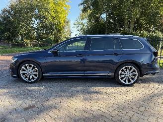 Volkswagen Passat Variant 2.0 TDI Connected Series Plus picture 9